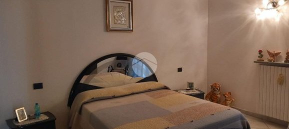 4-salle Appartement à Zenevredo, Italy No. 175875 18