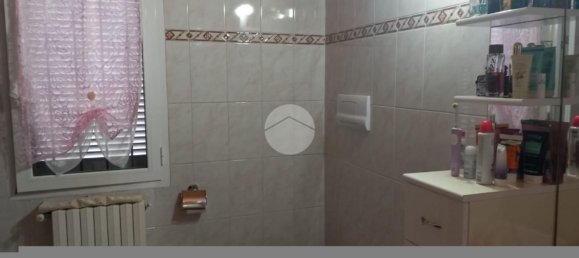 4-salle Appartement à Zenevredo, Italy No. 175875 20