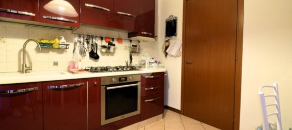 3 Schlafzimmer Wohnung in Rozzano, Italy, Nr. 364962 9