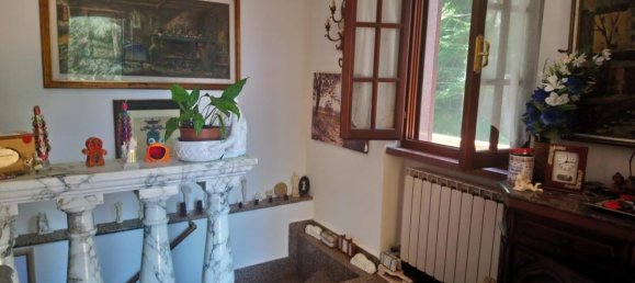 3 bedrooms House in Fosdinovo, Italy No. 95 10