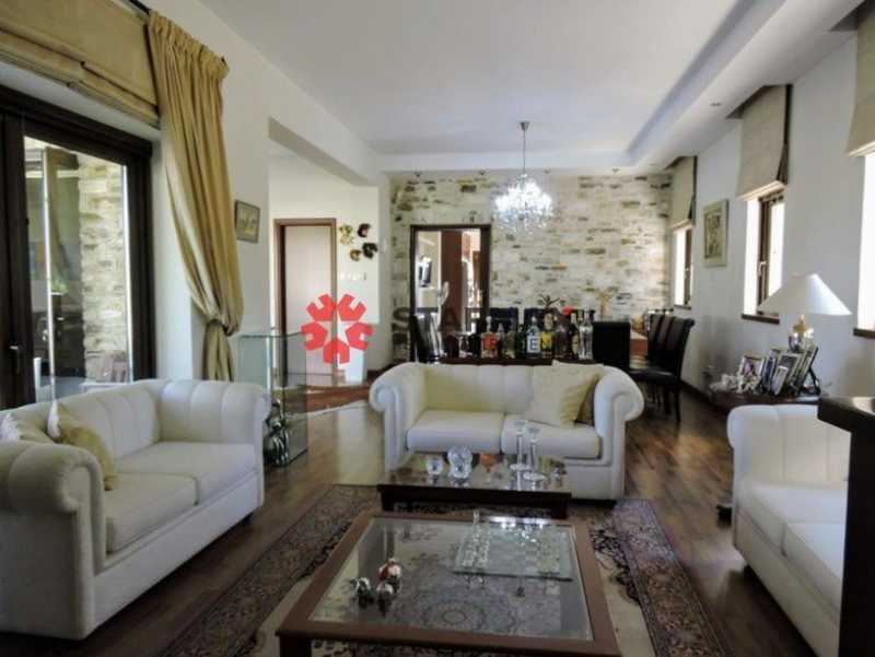 4 chambres Propriété commerciale à Aradippou, Cyprus No. 139581