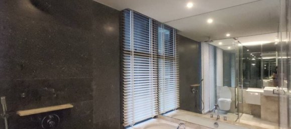 3 bedrooms Condo in Bangkok, Thailand No. 7472 11