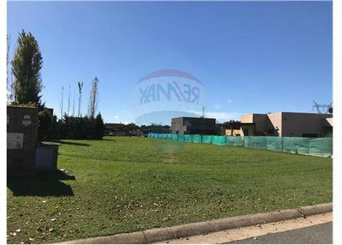  Land in Escobar, Argentina No. 33501