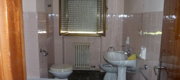 7 rooms Apartment in San Severino Marche, Italy No. 75659 10