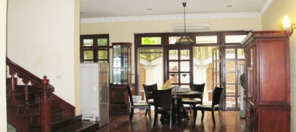 Casa de 4 dormitorios en Tay Ho, Vietnam No. 5717 7