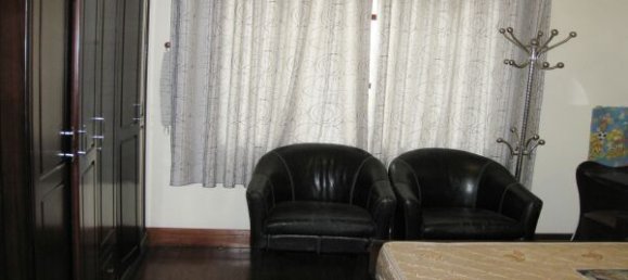 Casa de 4 dormitorios en Tay Ho, Vietnam No. 5717 13