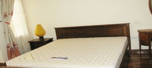 Casa de 4 dormitorios en Tay Ho, Vietnam No. 5717 10