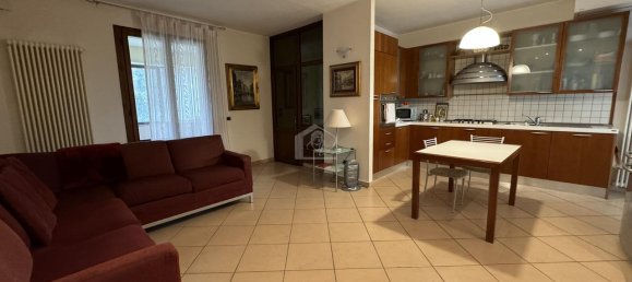 Квартира с 5 комнатами в Судзара, Италия № 145222 6