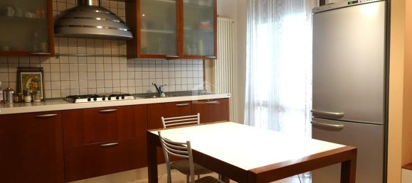 Квартира с 5 комнатами в Судзара, Италия № 145222 5