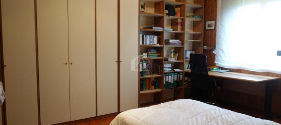 Квартира с 5 комнатами в Судзара, Италия № 145222 10