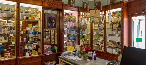 4 rooms Commercial property in Catania, Italy No. 284520 8