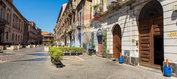 4 rooms Commercial property in Catania, Italy No. 284520 24