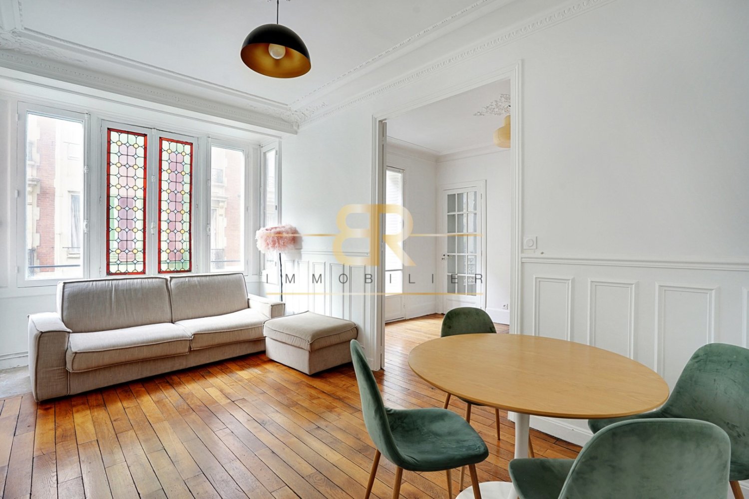 2 bedrooms Apartment in Paris, France No. 133221