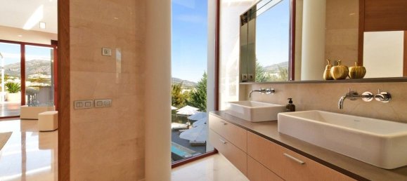 Villa de 7 dormitorios en Marbella, Spain No. 90943 14