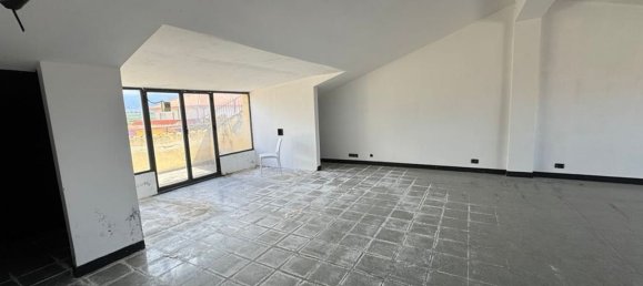 5 bedrooms Apartment in Lamezia Terme, Italy No. 315532 3