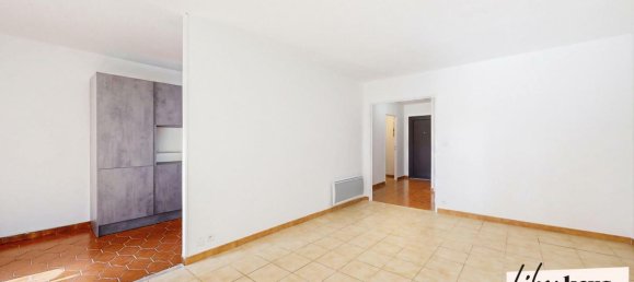 3 Schlafzimmer Wohnung in Salon-de-Provence, France, Nr. 348520 4
