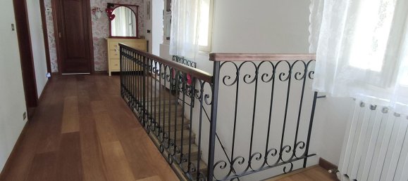 7 bedrooms Duplex in Modena, Italy No. 339267 6