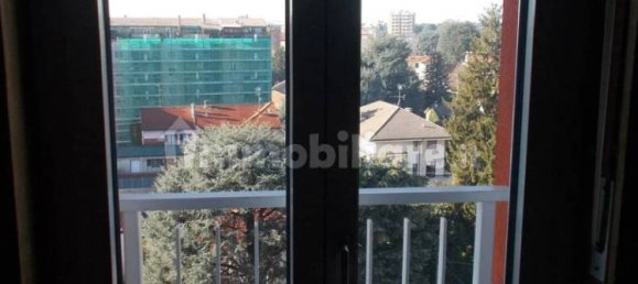 2 Schlafzimmer Wohnung in Saronno, Italy, Nr. 344086 11