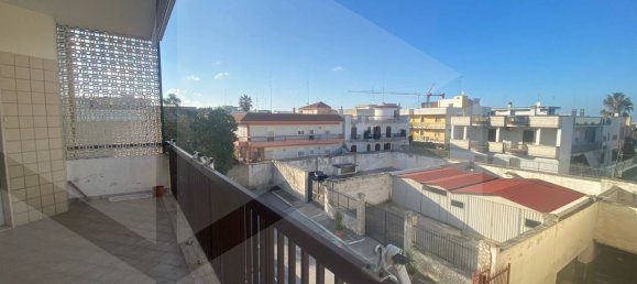 Квартира с 4 комнатами в Битонто, Италия № 19489 19