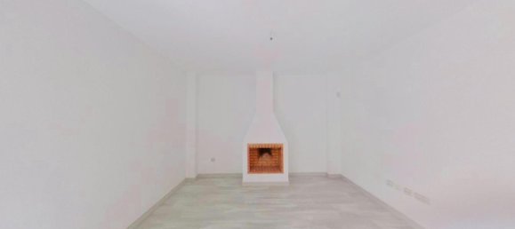 3 bedrooms Townhouse in Alhaurin de la Torre, Spain No. 166513 4