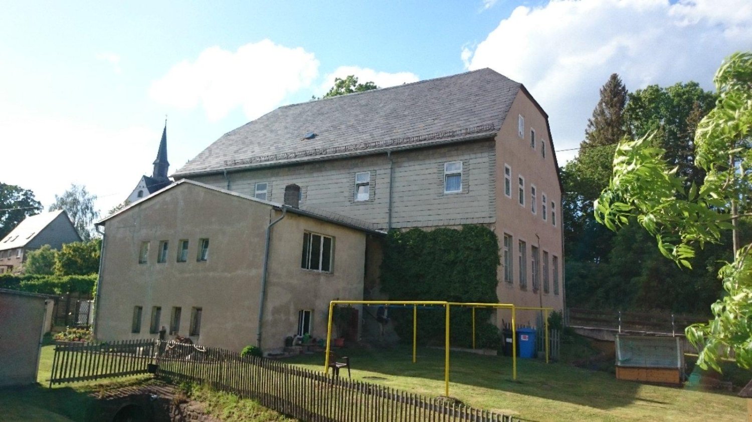 Gebäude in Mittelsachsen, Germany 261m², Nr. 284524