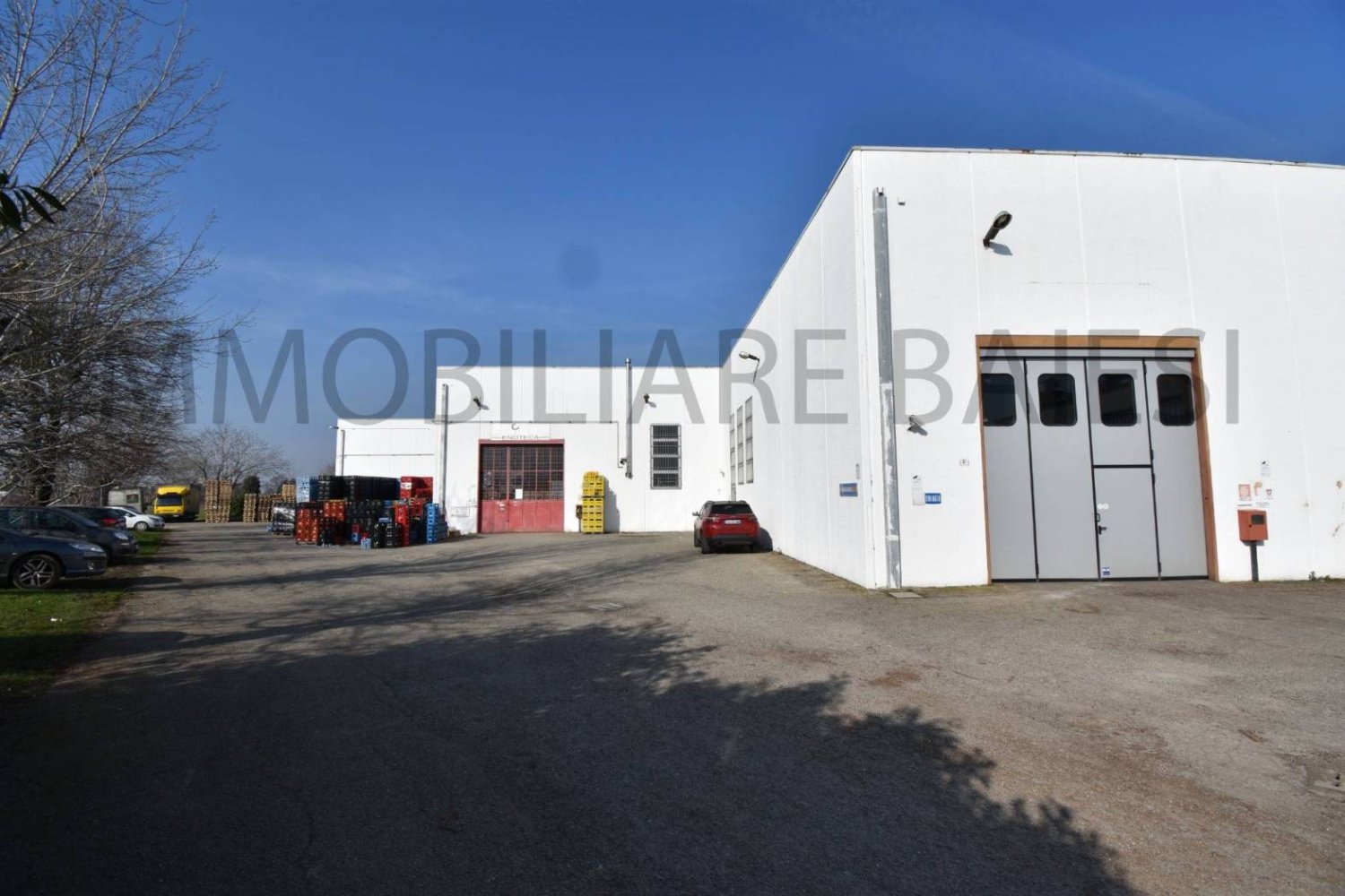 1023m² Warehouse in Castenaso, Italy No. 179007