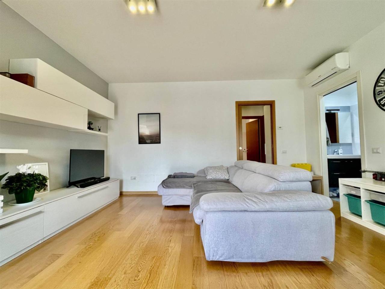 Apartamento de 3 divisões em Fino Mornasco, Italy N.º 29323