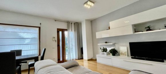 Apartamento de 3 divisões em Fino Mornasco, Italy N.º 29323 64