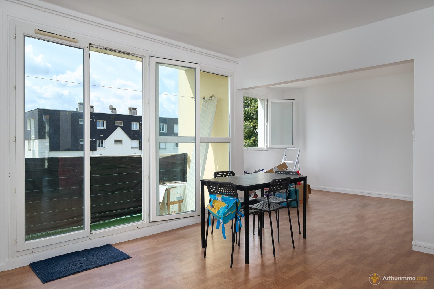 Apartamento de 2 dormitorios en Villers-Cotterets, France No. 91073