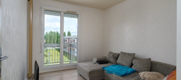 Apartamento de 2 dormitorios en Villers-Cotterets, France No. 91073 4