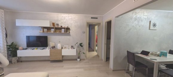 Квартира с 3 спальнями в Порденоне, Италия № 358093 4