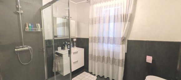 Квартира с 3 спальнями в Порденоне, Италия № 358093 10