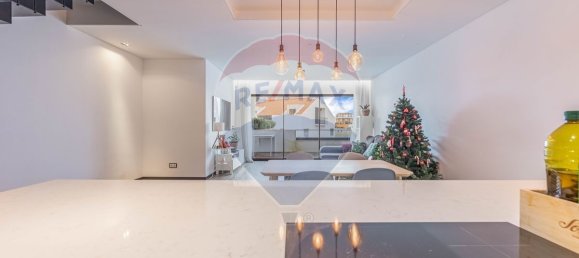 3 bedrooms Duplex in Oeiras, Portugal No. 76765 6