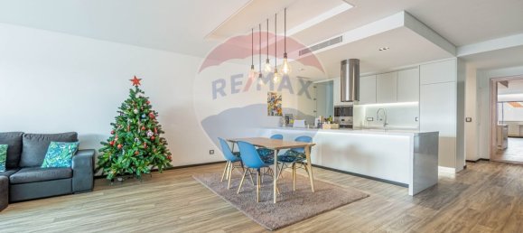 3 bedrooms Duplex in Oeiras, Portugal No. 76765 10