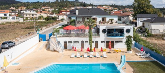 1287m² Commercial property in Santo Emiliao, Portugal No. 41405 29