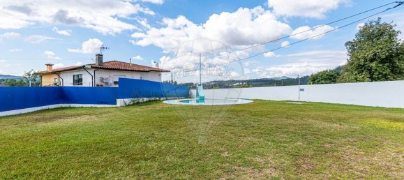 1287m² Commercial property in Santo Emiliao, Portugal No. 41405 4