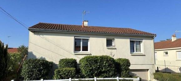 2 bedrooms Villa in Montaigu-Vendee, France No. 287872 3