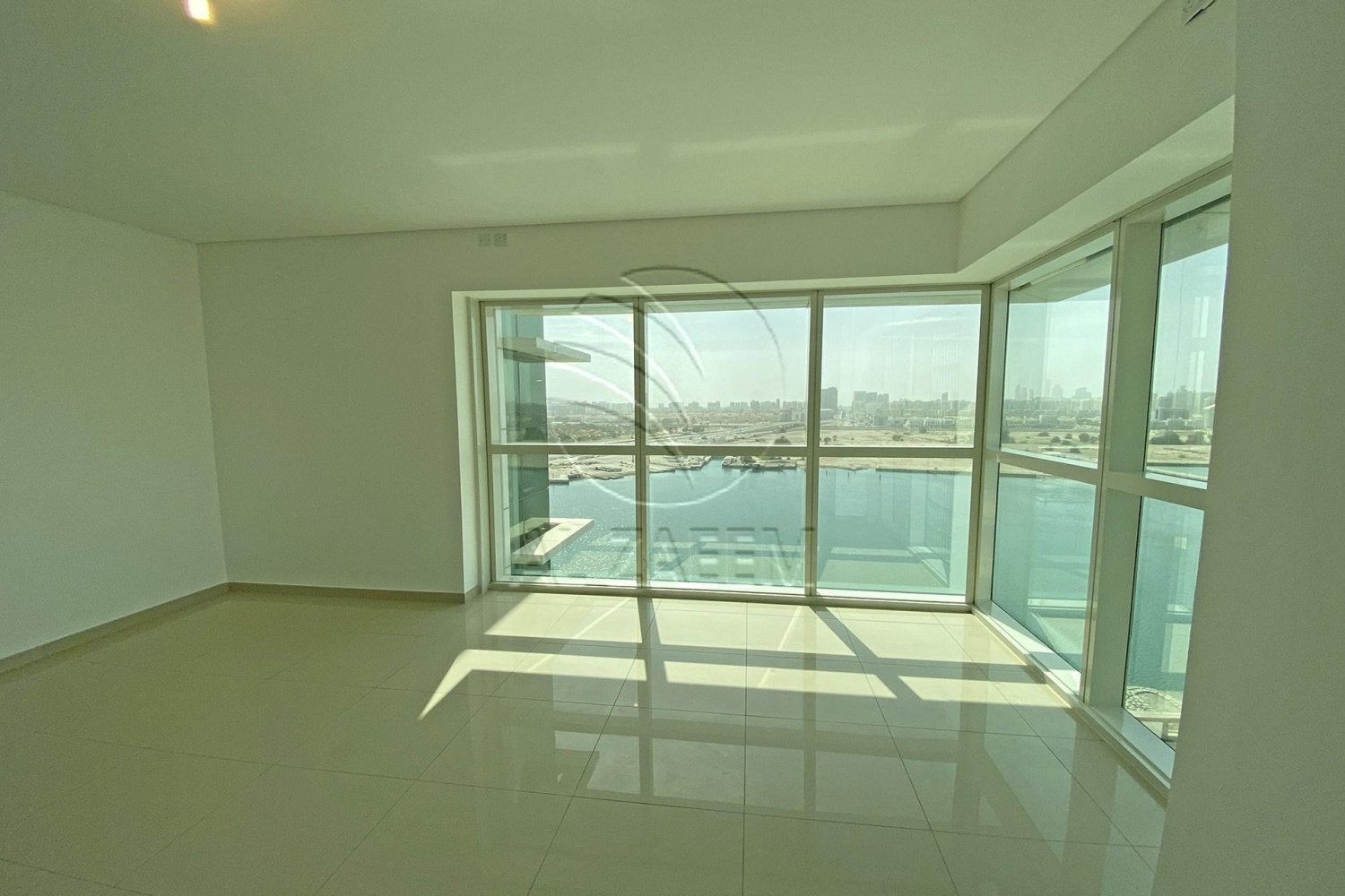 Apartamento T2 em Al Reem Island, UAE N.º 29845