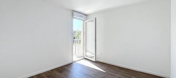 2 bedrooms Apartment in Serris, France No. 171248 3