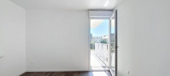 2 bedrooms Apartment in Serris, France No. 171248 6