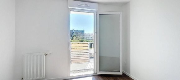 2 bedrooms Apartment in Serris, France No. 171248 10