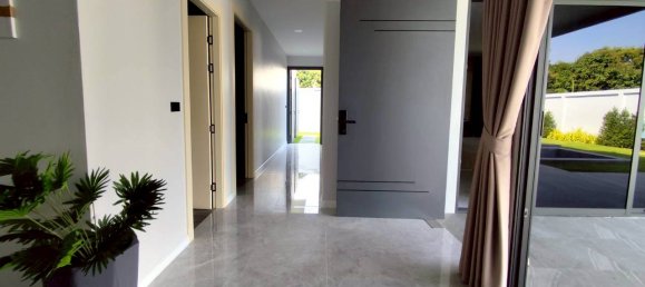3 chambres house à vendre à Pattaya, Chonburi, Eastern Thailand, Thailand № 71890 29