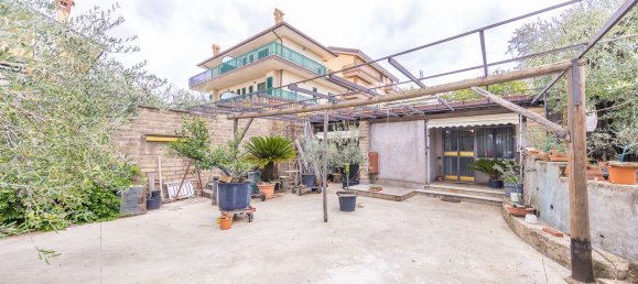 2 rooms House in Rome, Italy No. 117194 2