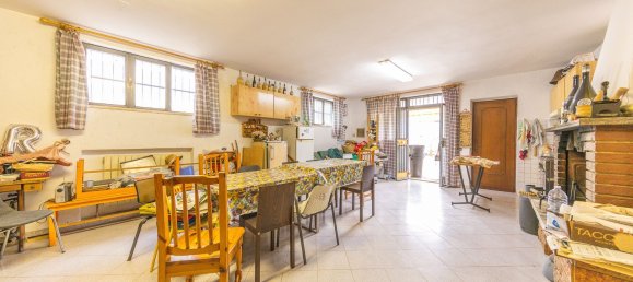 2 rooms House in Rome, Italy No. 117194 7