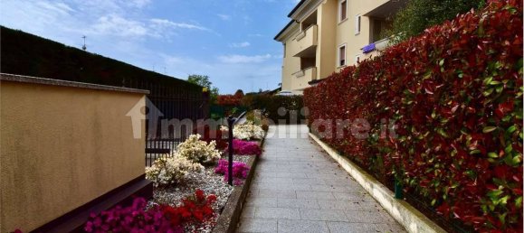 Apartamento de 2 dormitorios en Limido Comasco, Italy No. 6155 23