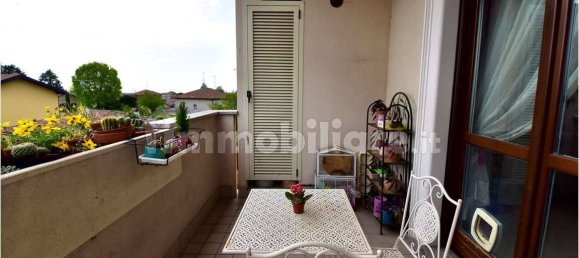 Apartamento de 2 dormitorios en Limido Comasco, Italy No. 6155 7
