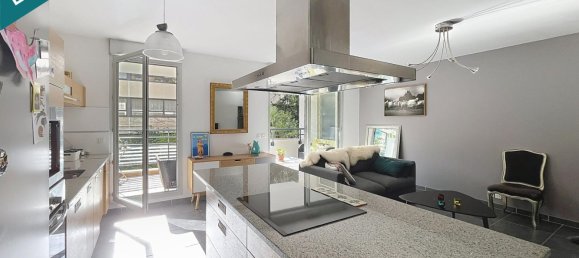 Квартира с 2 спальнями в Марсель, Франция № 343726 5