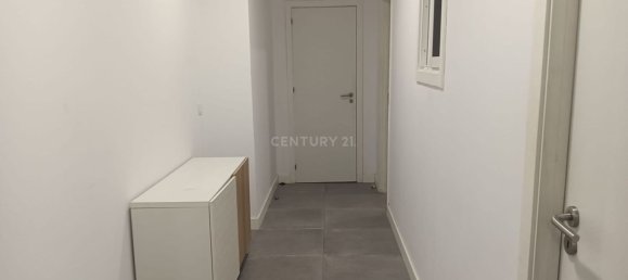 110m² Commercial property in Seixal, Portugal No. 156559 5