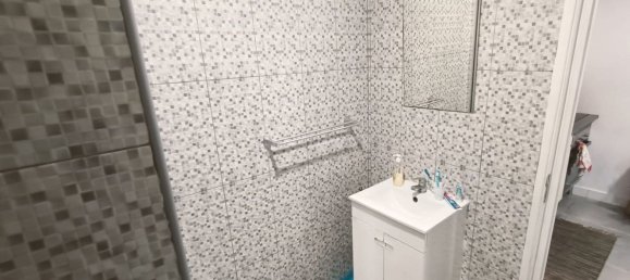 110m² Commercial property in Seixal, Portugal No. 156559 4