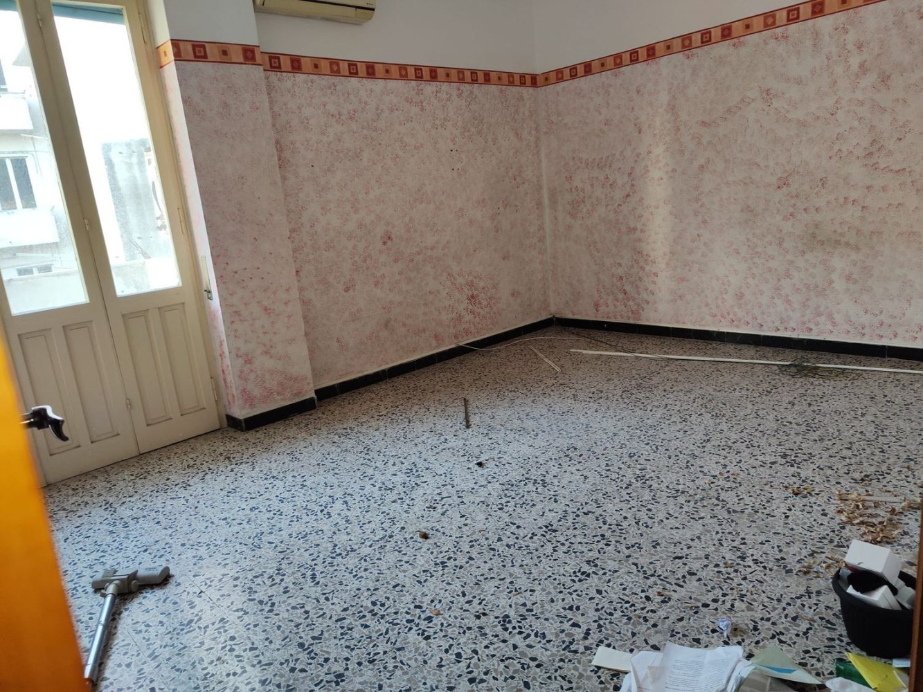 Квартира с 4 комнатами в Куарту Сант'Элена, Италия № 123631